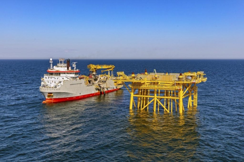 Enorme operatie afgerond: installatie van ruim 60 kilometer kabel in zeebodem