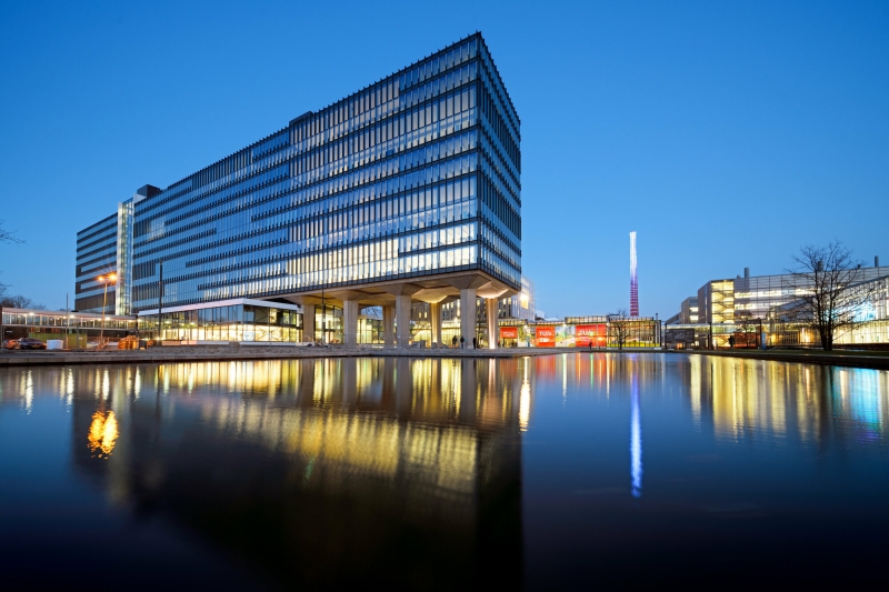 Met slimme superbatterij netcongestie op industrieterreinen en campussen oplossen