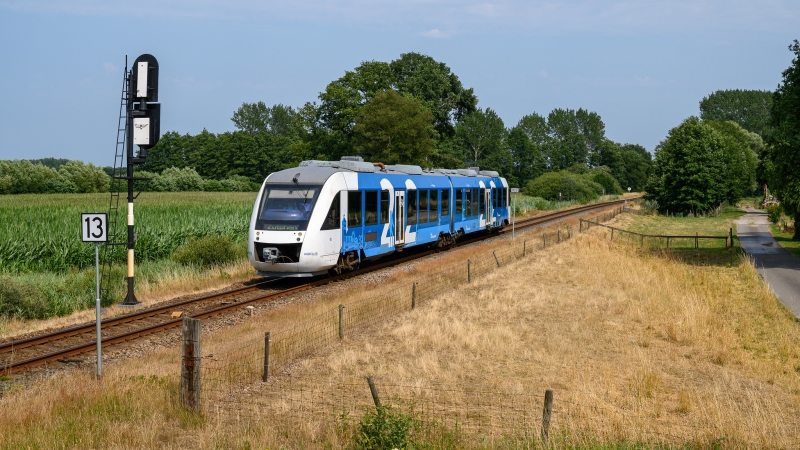 Provincie Groningen bespreekt elektrificatie spoorlijnen met Defensie