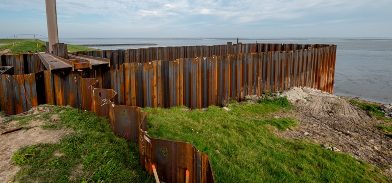 Vertraging bij verwijdering damwanden getijdenduiker